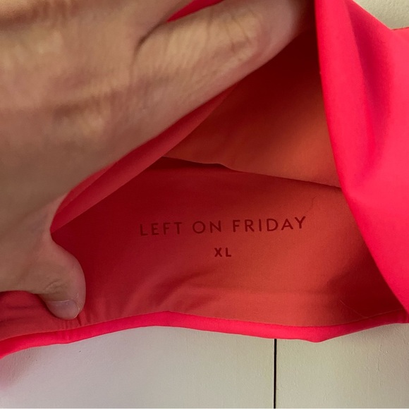 LEFT ON FRIDAY Pool Days Top D+ in Rescue size XL - Picture 6 of 7